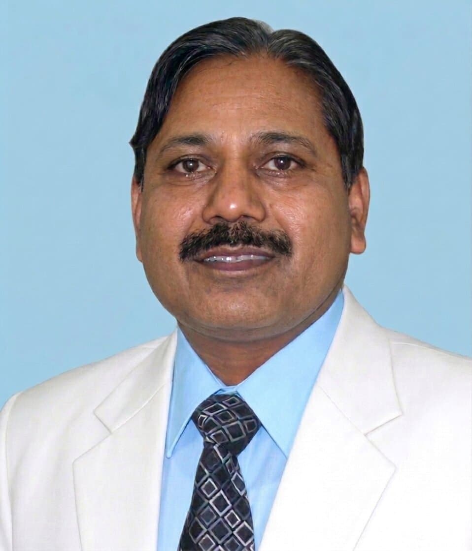 Dr. S.M. Bhatti — Senior Ophthalmologist, Bhatti Eye Clinic Ludhiana